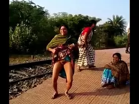 Village Girls  Fuck in Field