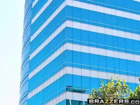 Brazzers - Big Butts Like It Big -  Anal Coverage scene starring Nyomi Banxx & James Deen