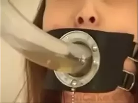 Japanese slave eats s. on bondage