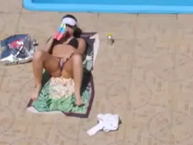 Flagra safada masturbando Piscina Flagged Girl masturbate on the pool